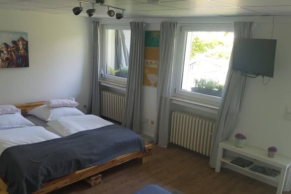 Bergische Oase - Ferienwohnung Oskar Overath Exterior foto